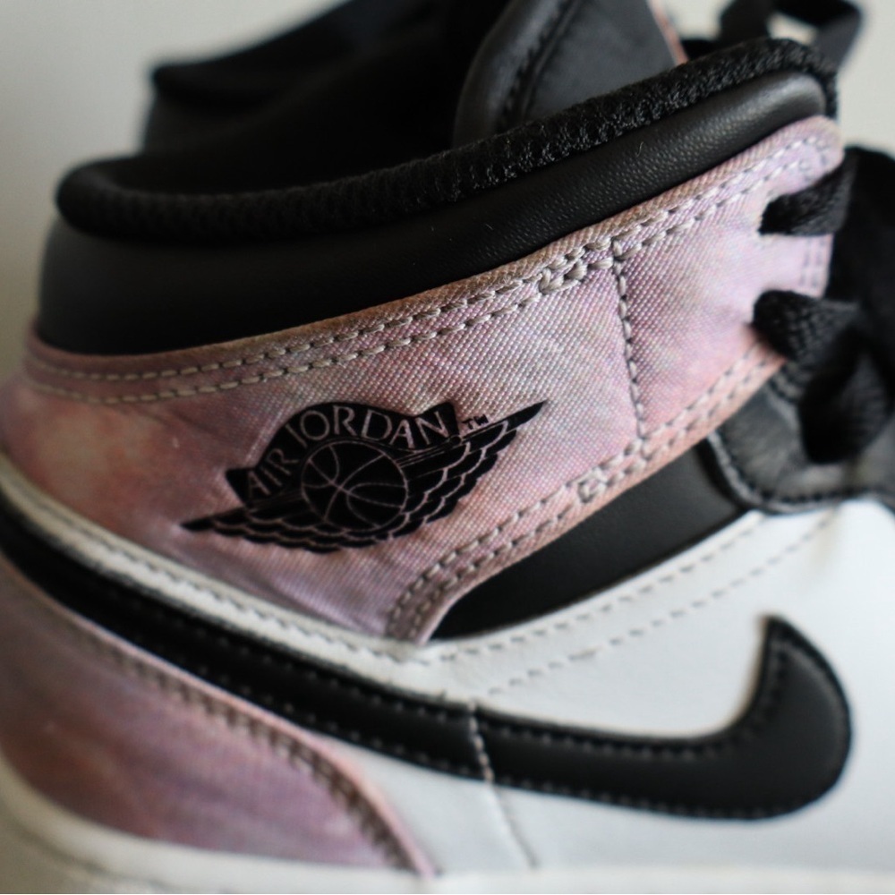 Nike Air Jordan 1 Mid SE “Zen Master” – Size 4.5Y - Picture 4 of 5